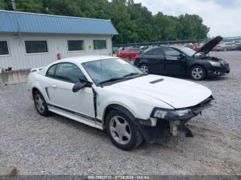  Salvage Ford Mustang