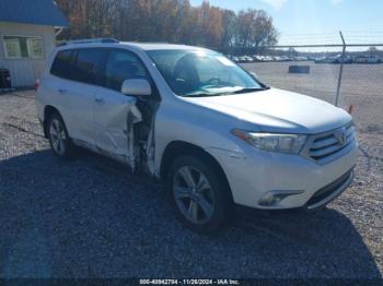  Salvage Toyota Highlander