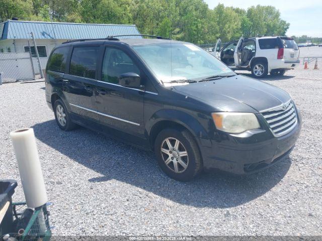  Salvage Chrysler Town & Country