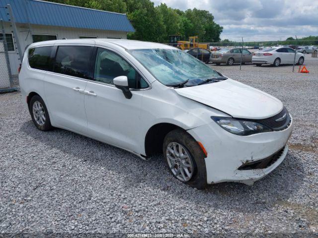  Salvage Chrysler Voyager