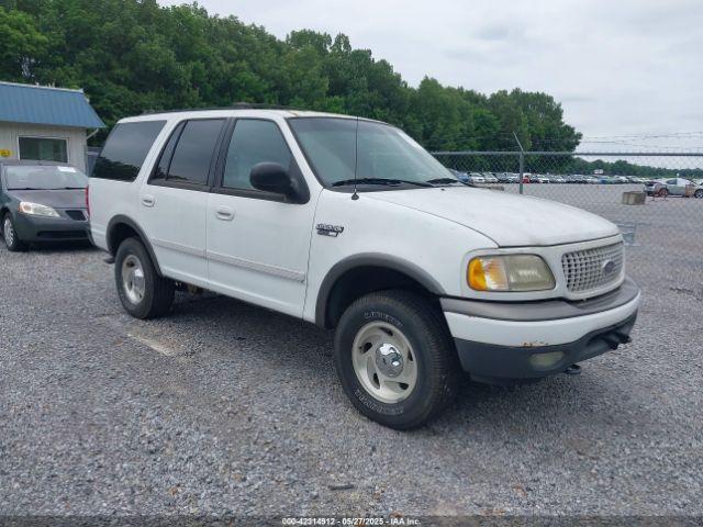  Salvage Ford Expedition