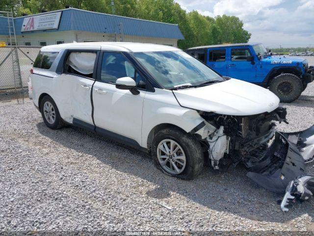  Salvage Kia Carnival
