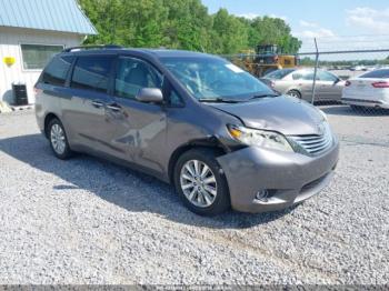 Salvage Toyota Sienna