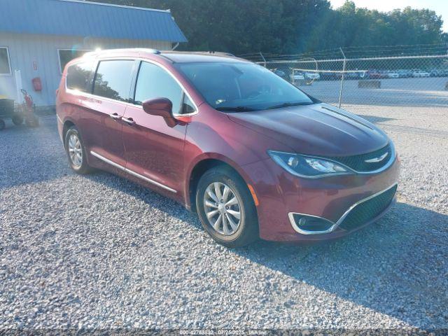  Salvage Chrysler Pacifica