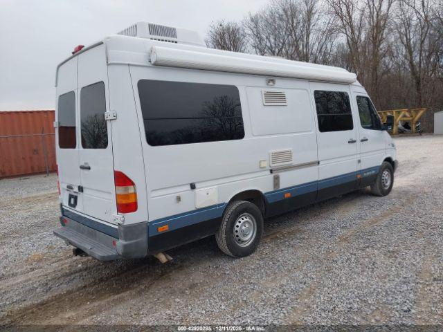 Freightliner Sprinter Image 3