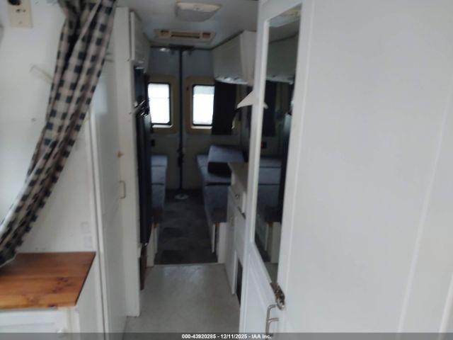 Freightliner Sprinter Image 14