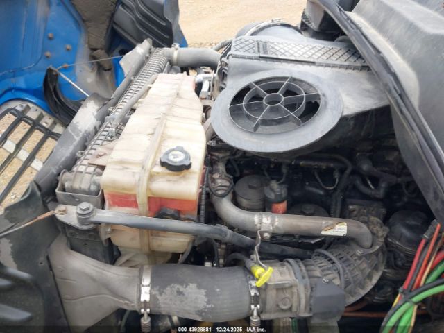 Freightliner Cascadia 113 Image 3