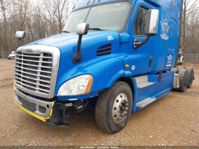Freightliner Cascadia 113 Image 16