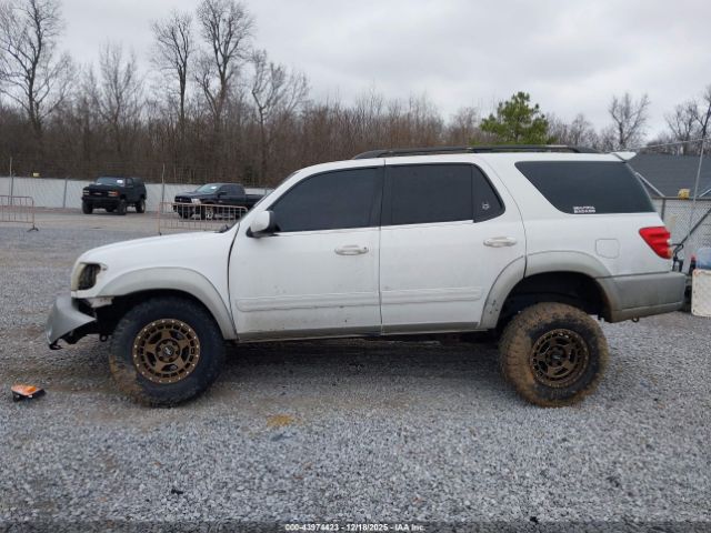 Toyota Sequoia Sr5 V8 Image 3