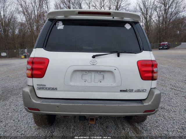 Toyota Sequoia Sr5 V8 Image 13