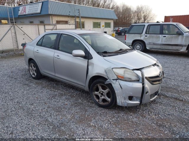 Toyota Yaris Image 1