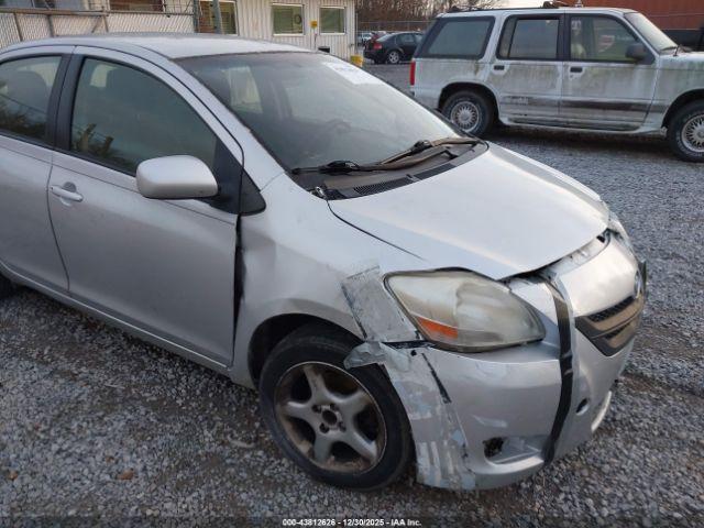 Toyota Yaris Image 8